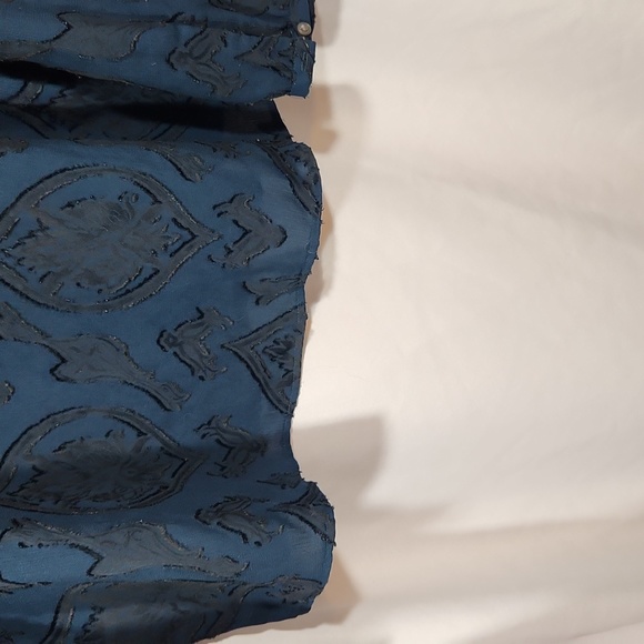 Loft Blue and Black Top with tie closure in the back size Small - Picture 6 of 12